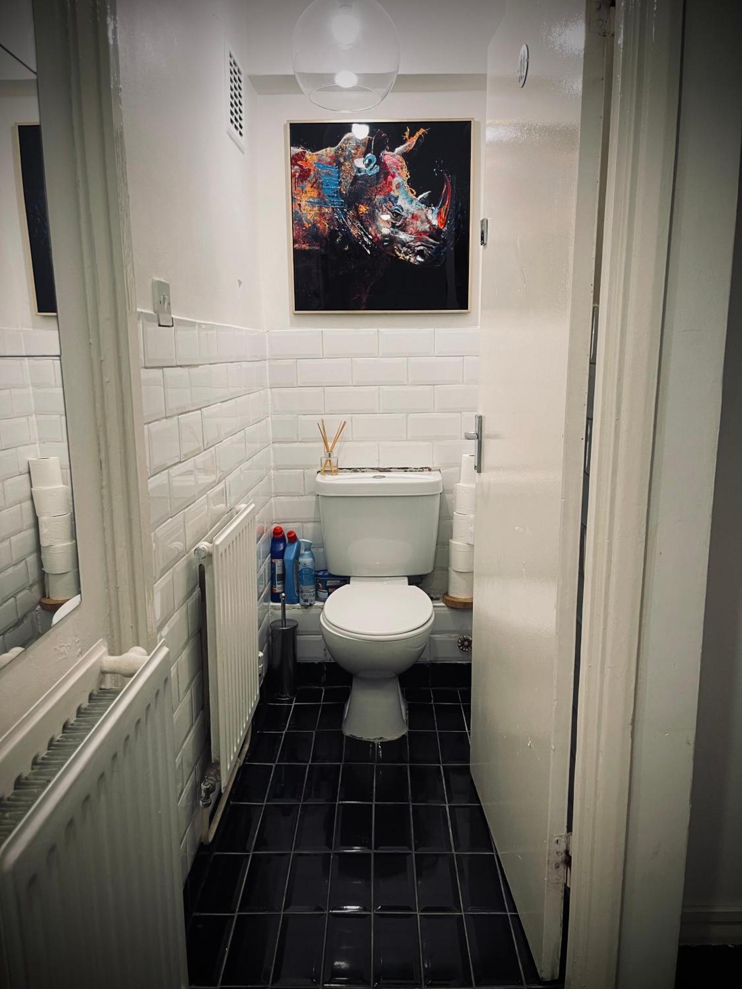 R3 Superking Sized Bed & 75" Tv On The Wall In Clapham Διαμέρισμα Λονδίνο Εξωτερικό φωτογραφία